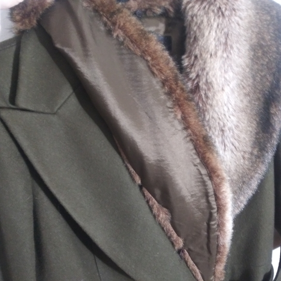 Zara wool blend trench w/removable faux fur collar - Picture 7 of 8